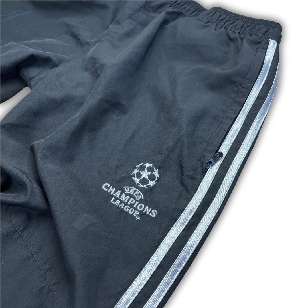 Vintage Adidas Black Real Madrid Champions League Trackpants (M)