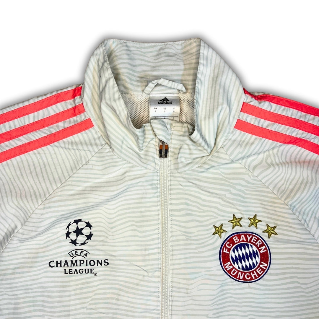 Vintage Adidas White FC Bayern Champions League Trackjacket (S)
