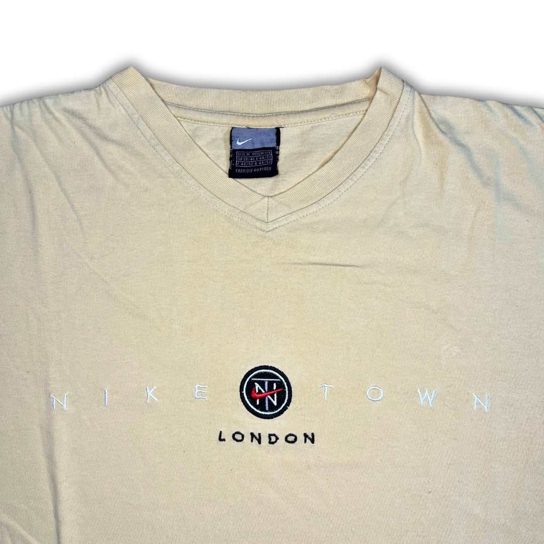 Vintage Nike Town London Shirt (M)