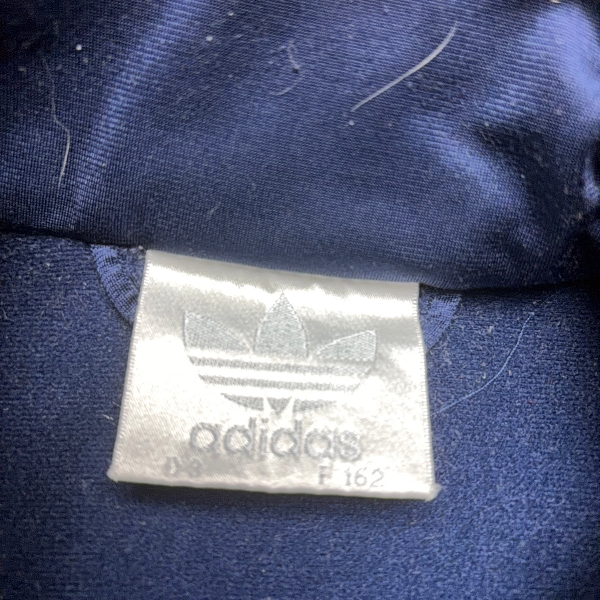 Adidas Größenetikett.jpg